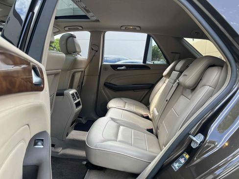 Used 2013 Mercedes-Benz ML 350 2WD image 4