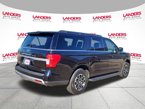 Used 2024 Ford Expedition Max XLT image 3
