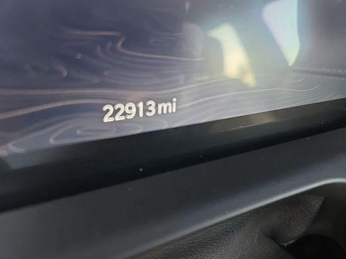 Used 2024 Jeep Grand Cherokee Altitude AWD/4WD image 13