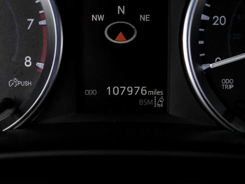 Used 2017 Toyota Highlander Limited image 19