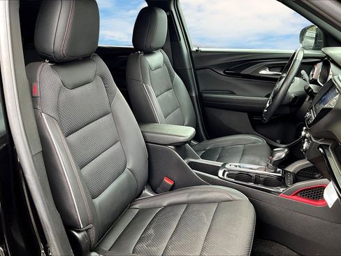 Used 2023 Chevrolet TrailBlazer RS w/ Convenience Package image 21