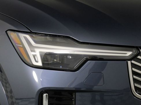 New 2026 Volvo XC90 B6 Plus w/ Protection Package Premier image 14