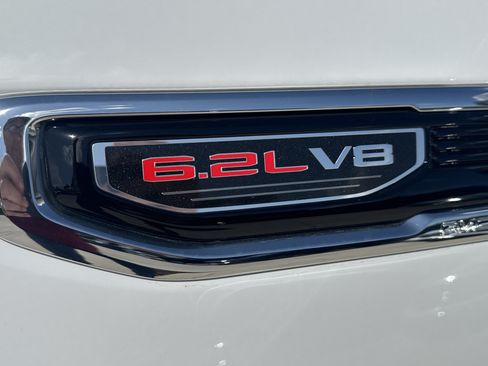 Used 2025 GMC Sierra 1500 SLT w/ SLT Premium Plus Package AWD/4WD image 3