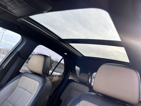 Used 2022 Chevrolet Equinox Premier image 18