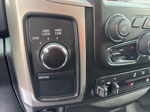 Used 2018 RAM 2500 Big Horn image 29