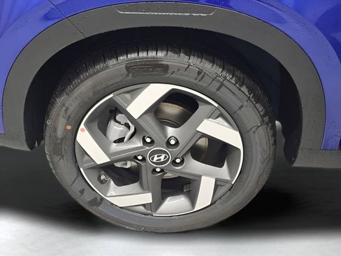 New 2026 Hyundai Venue SEL FWD image 31