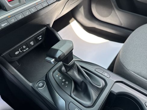 Used 2025 Kia K4 FWD image 23