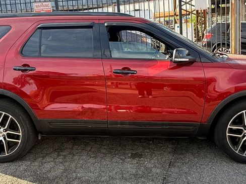 Used 2018 Ford Explorer Sport AWD/4WD image 4