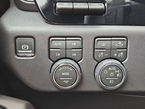New 2026 Chevrolet Silverado 1500 ZR2 AWD/4WD image 43