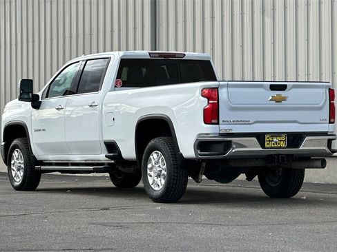 Used 2024 Chevrolet Silverado 3500 LTZ w/ LTZ Convenience Package image 7