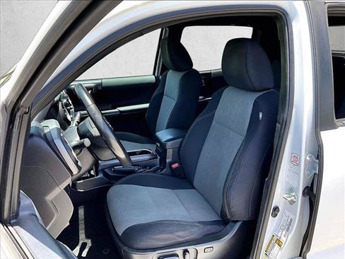 Used 2021 Toyota Tacoma TRD Off-Road w/ Technology Package AWD/4WD image 24