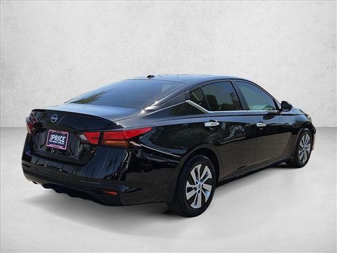 Certified 2025 Nissan Altima 2.5 S FWD image 5