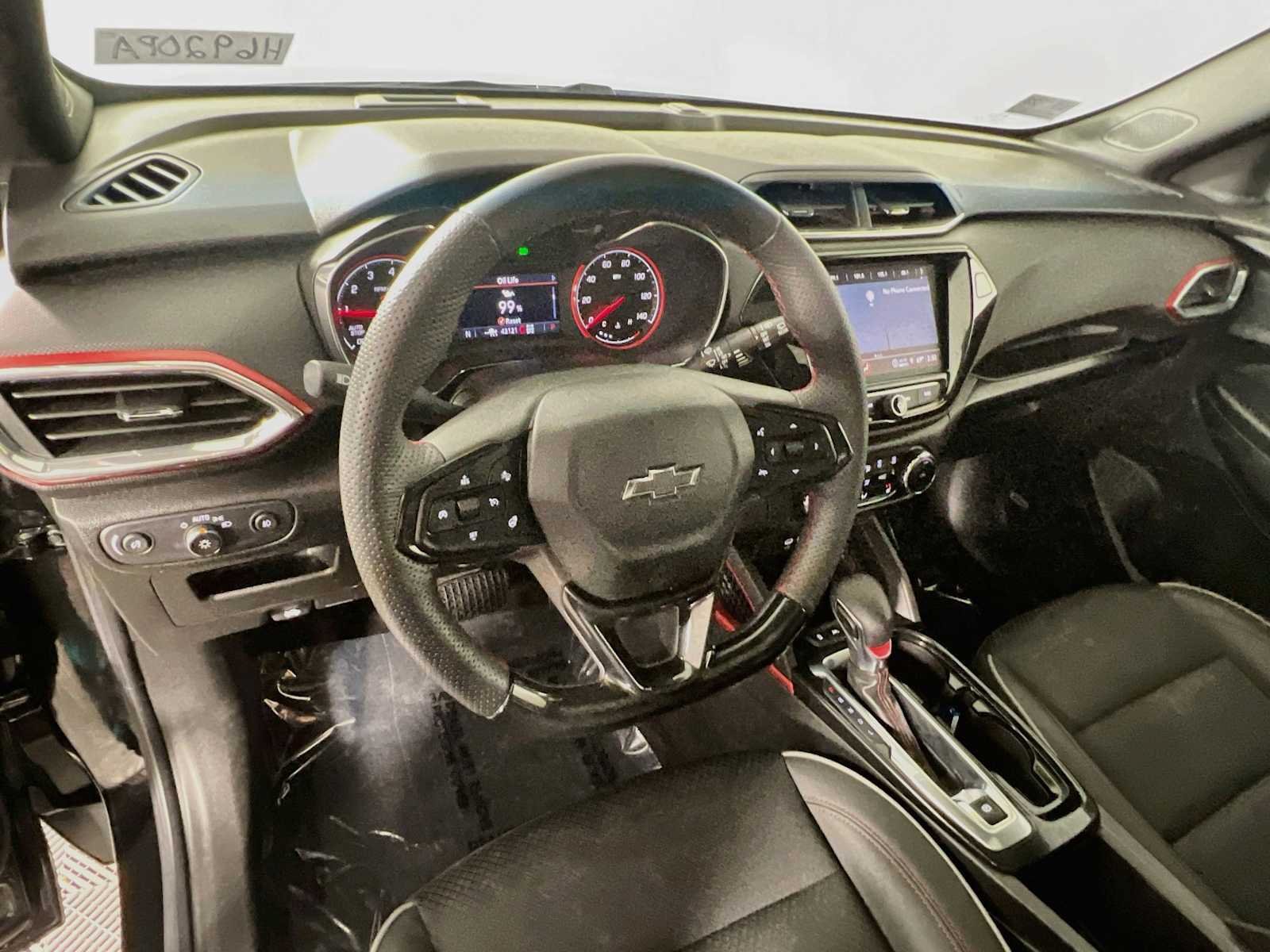 Used 2023 Chevrolet TrailBlazer RS w/ Sun and Liftgate Package AWD/4WD image 11