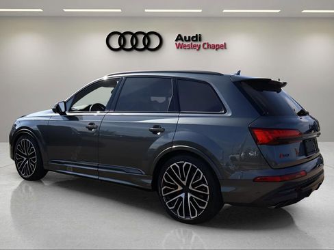 New 2026 Audi SQ7 Premium Plus AWD/4WD image 3