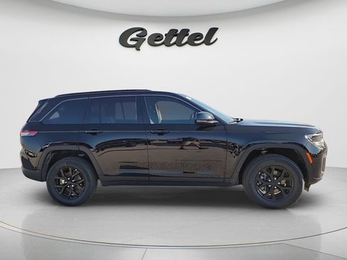 New 2026 Jeep Grand Cherokee Altitude RWD image 6