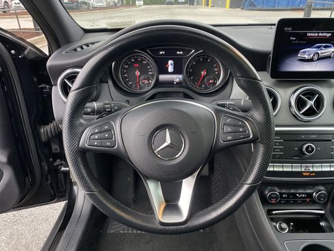 Used 2019 Mercedes-Benz GLA 250 250 image 75