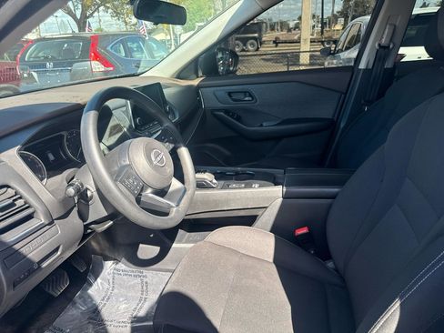 Used 2023 Nissan Rogue S FWD image 10