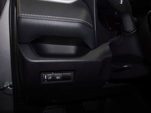 Used 2024 Toyota RAV4 XLE AWD/4WD image 22