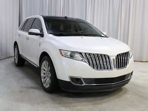 Used 2012 Lincoln MKX AWD image 40
