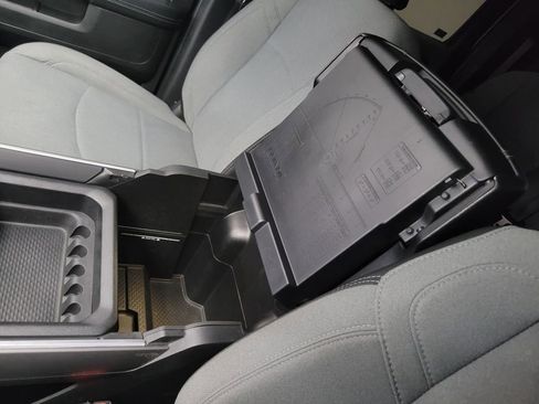 Used 2022 RAM 2500 Big Horn w/ Level C Equiment Group image 30