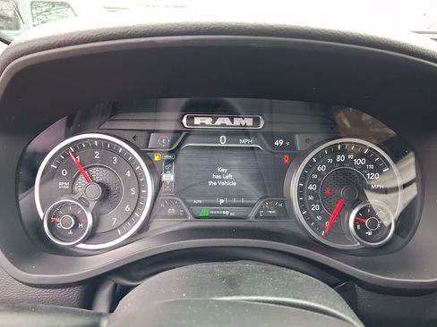 New 2026 RAM 1500 4x4 Crew Cab image 28