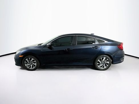 Used 2018 Honda Civic EX image 4