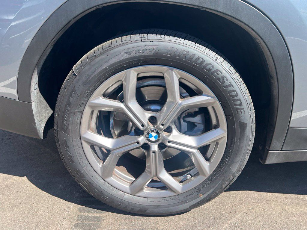 Certified 2023 BMW X3 xDrive30i w/ Premium Package w/ZPA AWD/4WD image 6