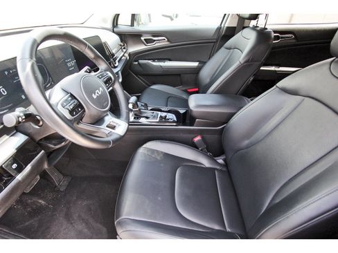 Certified 2023 Kia Sportage EX FWD image 9