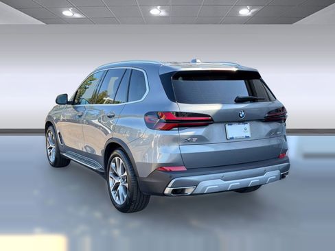 Certified 2024 BMW X5 xDrive40i image 3