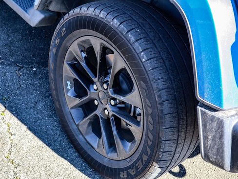 Used 2022 Jeep Wrangler Unlimited Sahara w/ Cold Weather Group image 43