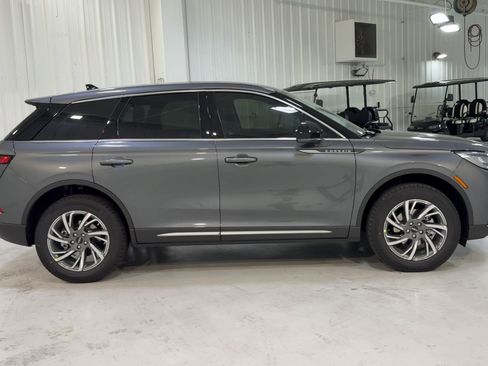 New 2026 Lincoln Corsair Premiere image 2