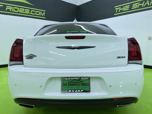 Used 2023 Chrysler 300 Touring L AWD/4WD image 8