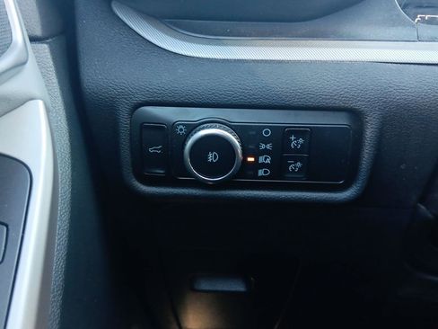 Used 2024 Ford Explorer XLT w/ Equipment Group 202A image 15