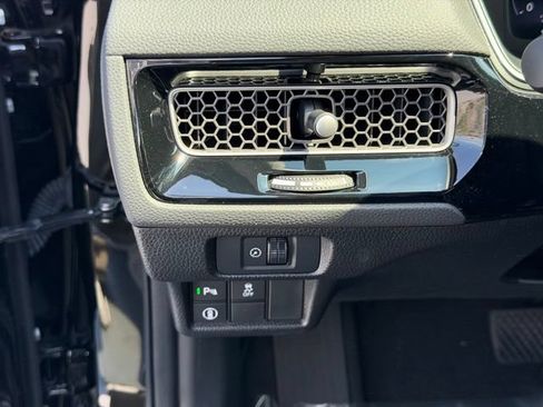Used 2024 Honda Civic Touring image 20