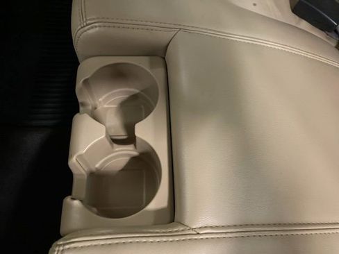 Used 2010 Chevrolet Colorado LT image 25