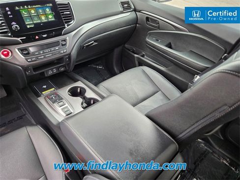 Certified 2025 Honda Passport EX-L image 17