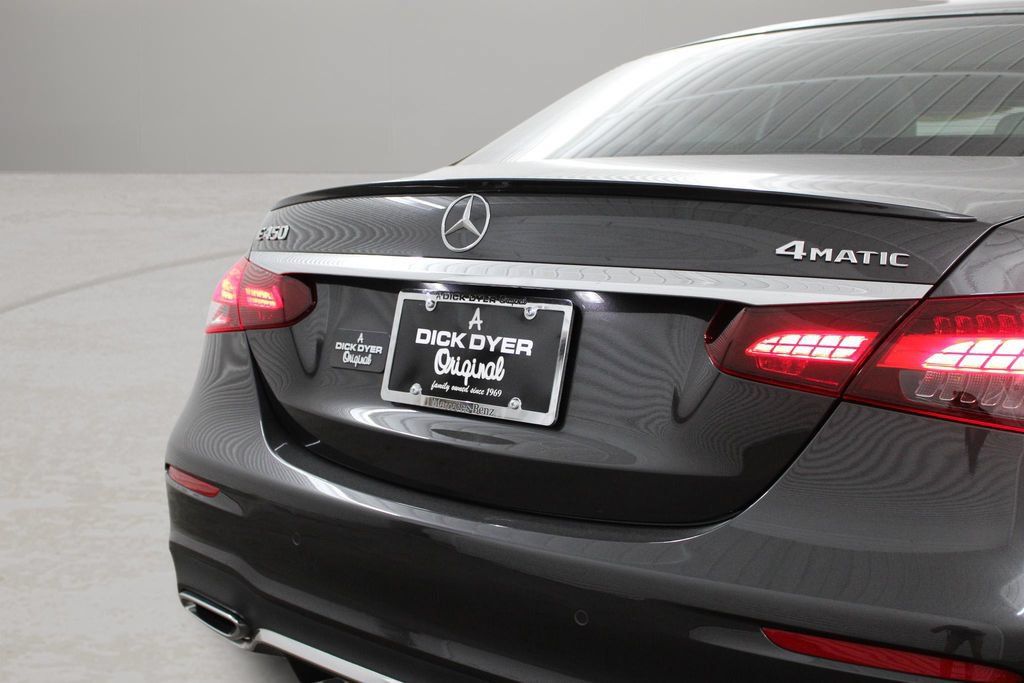 Used 2023 Mercedes-Benz E 450 4MATIC Sedan image 33