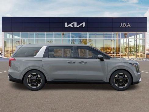 New 2026 Kia Carnival EX FWD image 7