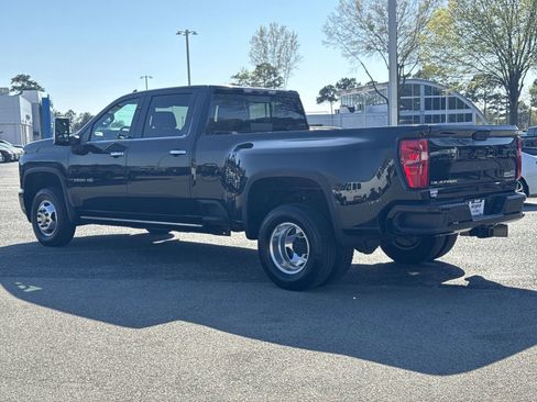 Used 2021 Chevrolet Silverado 3500 High Country image 8