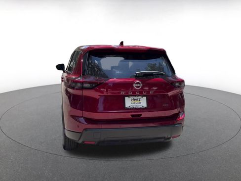 Used 2025 Nissan Rogue SV AWD/4WD image 11