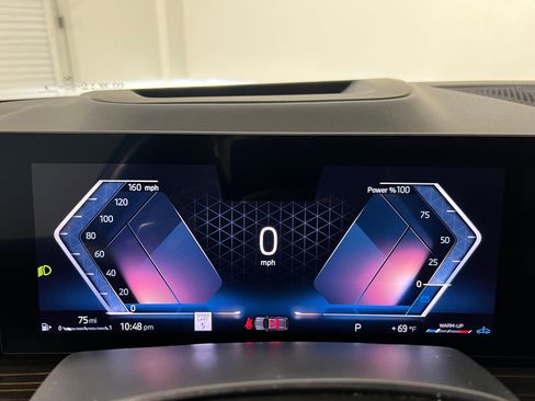 Used 2025 BMW X5 sDrive40i w/ Premium Package image 26