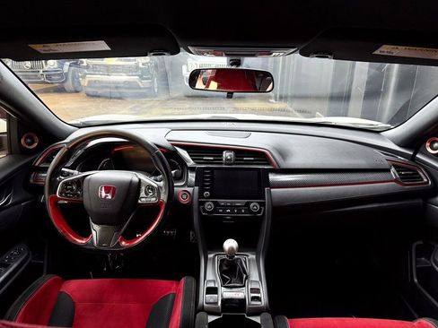 Used 2019 Honda Civic Type R image 21