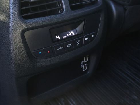 Used 2022 Honda Pilot TrailSport image 44