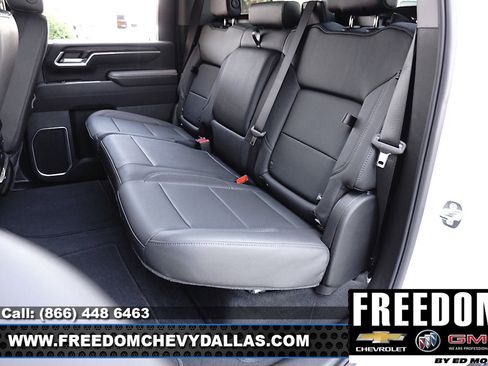 New 2025 GMC Sierra 2500 SLT w/ Texas SLT Premium Package image 14