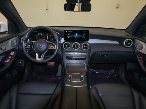 Used 2023 Mercedes-Benz GLC 300 4MATIC Coupe image 23
