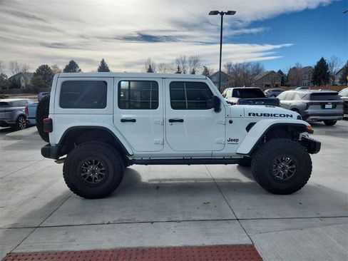 Used 2022 Jeep Wrangler Unlimited Rubicon w/ Trailer Tow Package image 9