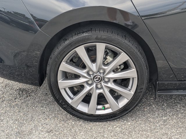 Used 2024 MAZDA MAZDA3 s FWD image 10