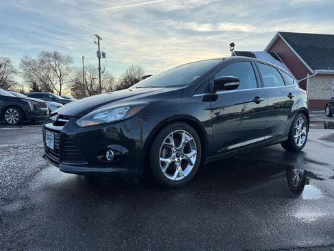 Used 2014 Ford Focus Titanium image 10