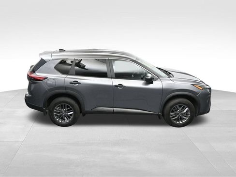 Used 2024 Nissan Rogue S AWD/4WD image 15