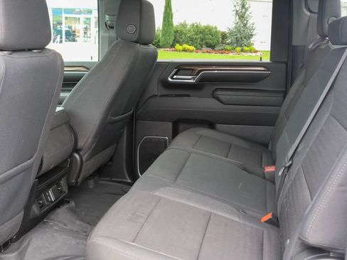 Used 2024 Chevrolet Silverado 2500 LT AWD/4WD image 8